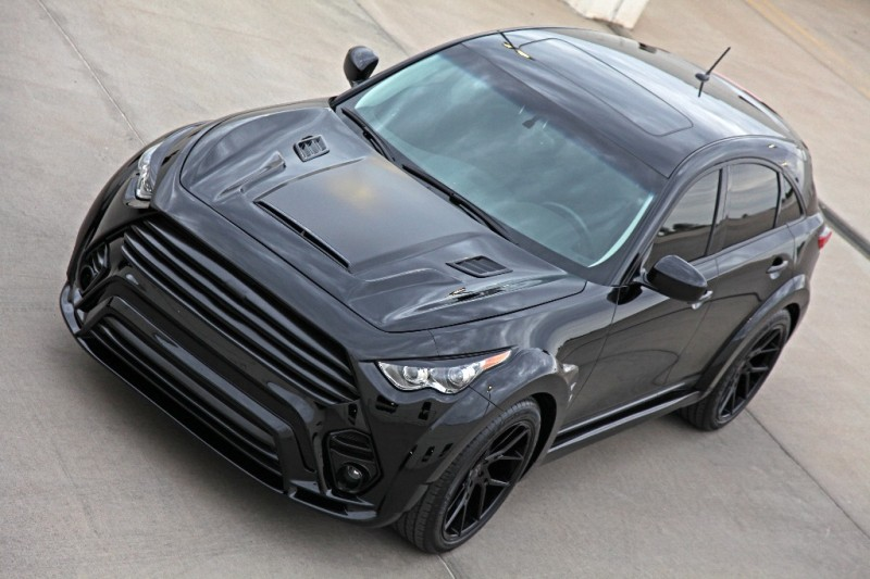 Illustration for article titled At $49,500, Would You Let This Fat-Fendered 2017 Infiniti QX70 Thin Your Wallet?